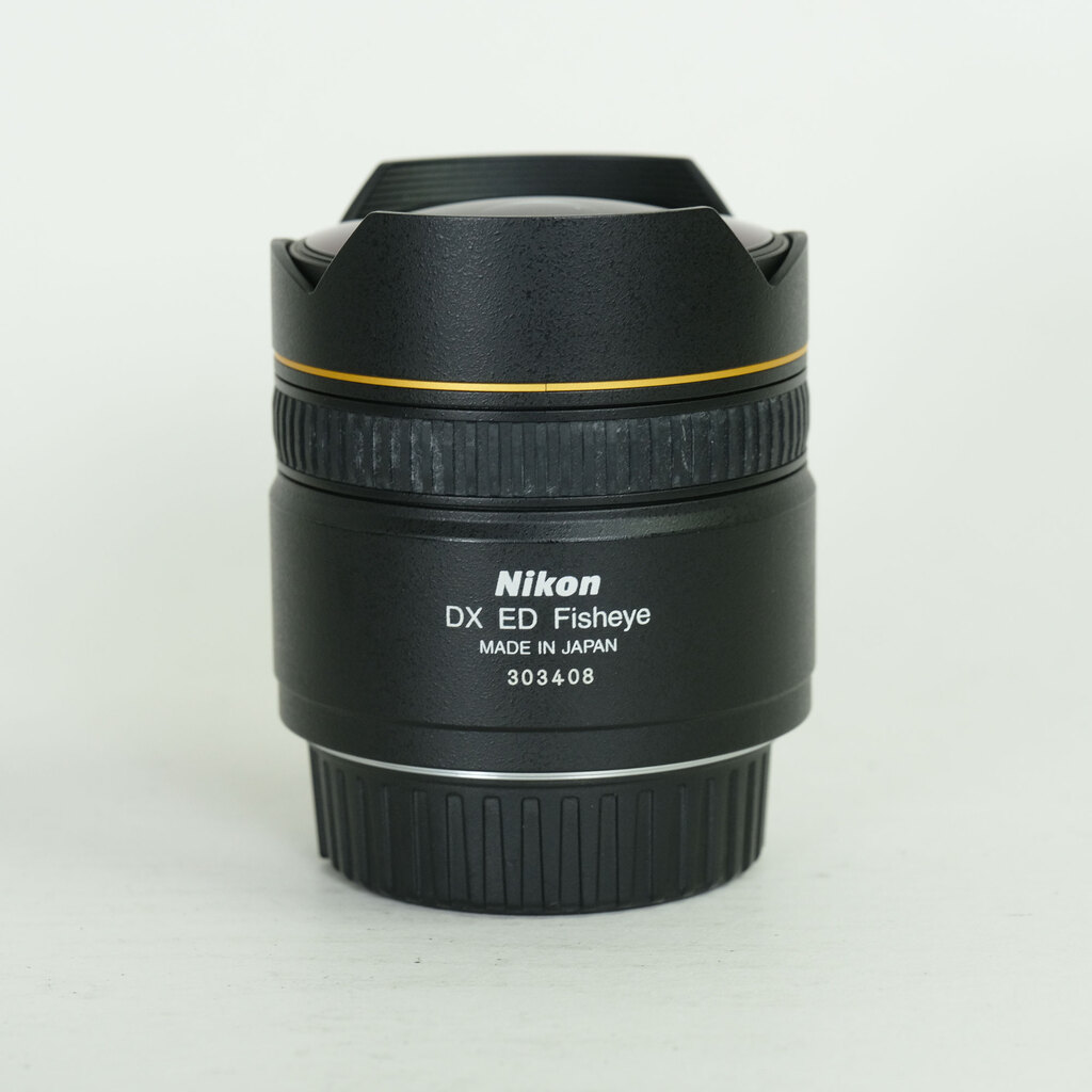 Nikon AF DX Fisheye-Nikkor 10.5mm F2.8G ED Nikon AF DX Fisheye-Nikkor 10.5mm F2.8G ED