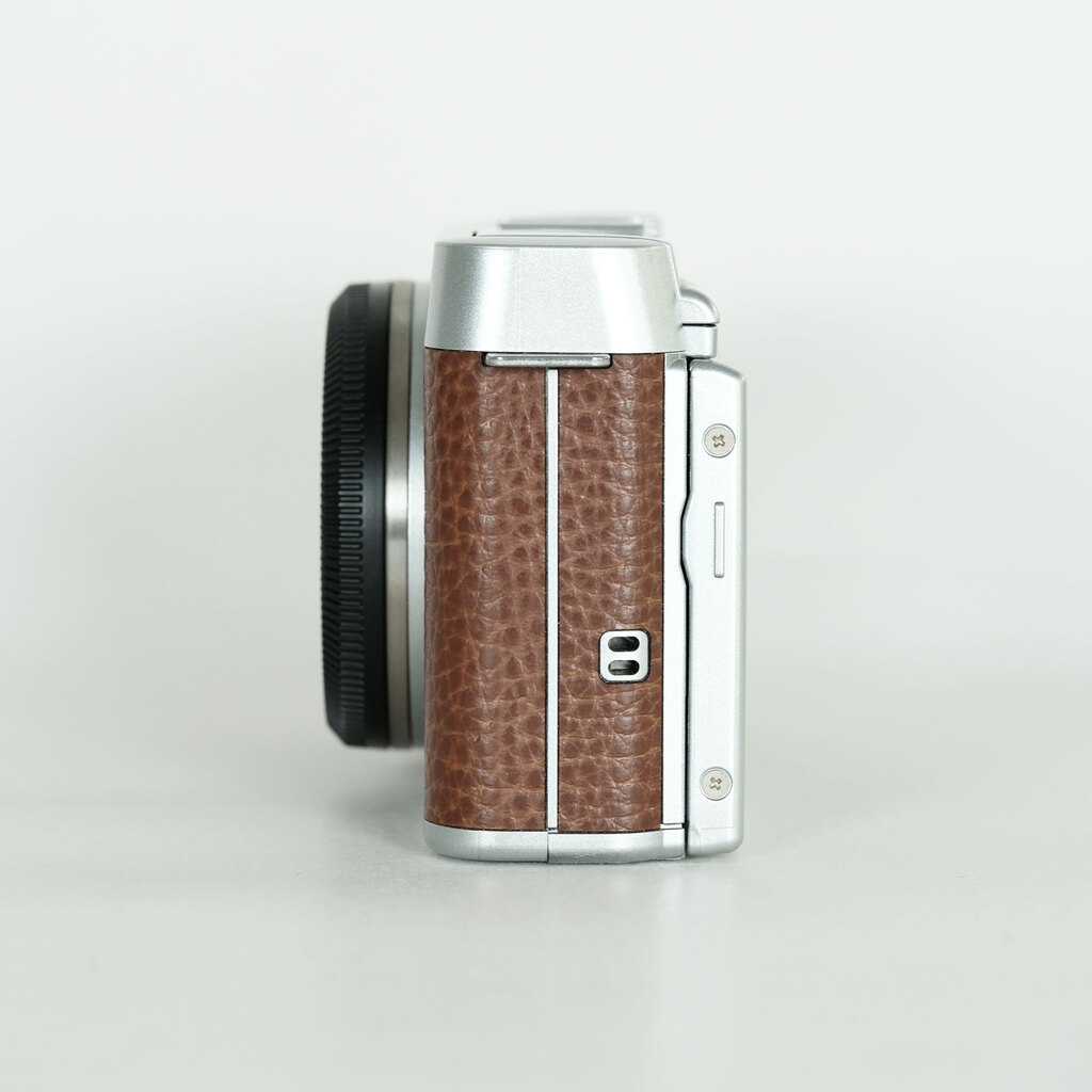 FUJIFILM X-A1 ボディ ブラウン
