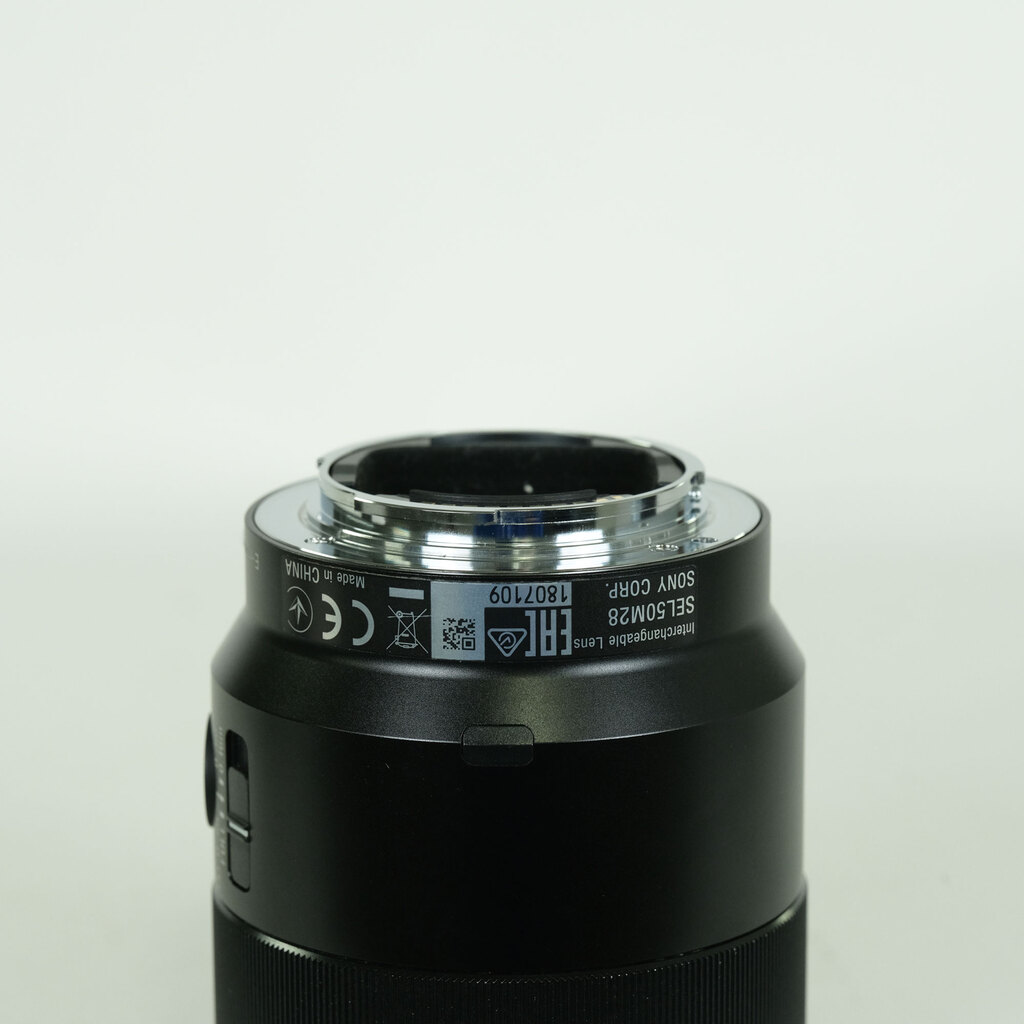 SONY FE 50mm F2.8 Macro SEL50M28