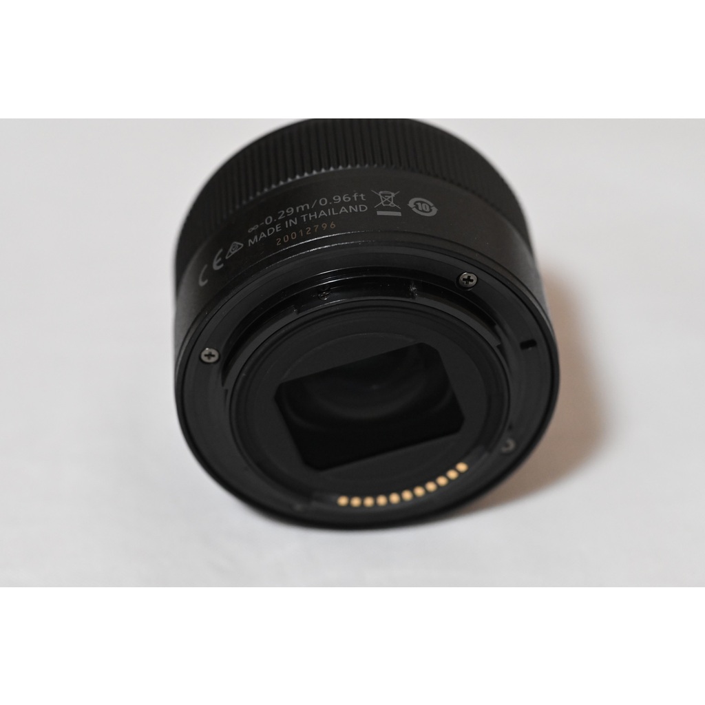 Nikon NIKKOR Z 40mm f/2 Nikon NIKKOR Z 40mm f/2