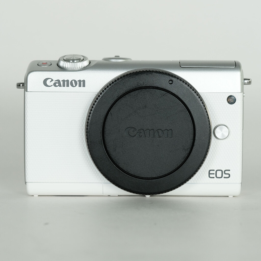 Canon EOS M100