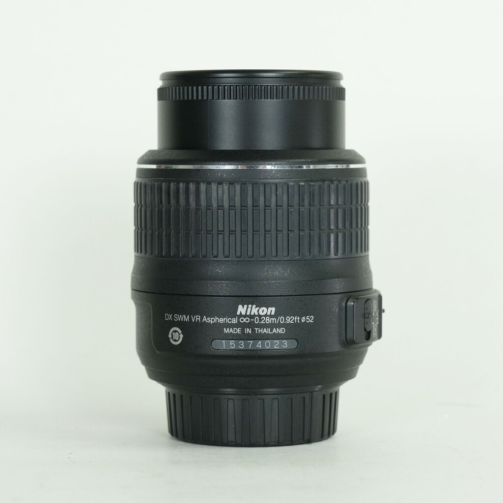 Nikon AF-S DX NIKKOR 18-55mm F3.5-5.6 G VR