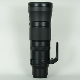 Nikon NIKKOR Z 180-600mm f/5.6-6.3 VR Nikon NIKKOR Z 180-600mm f/5.6-6.3 VR