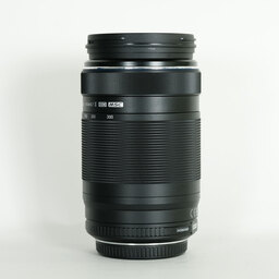 OLYMPUS M.ZUIKO DIGITAL ED 75-300mm F4.8-6.7 II