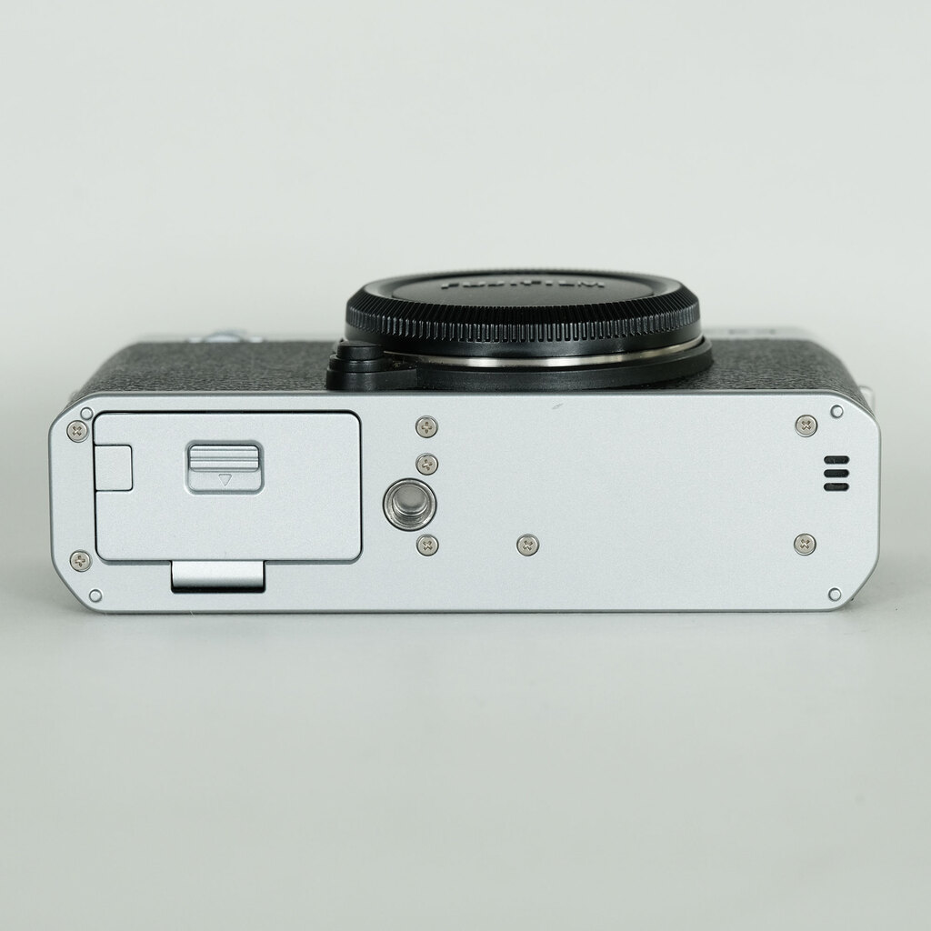 FUJIFILM X-E4 FUJIFILM X-E4