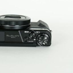 Canon PowerShot G7X Mark II