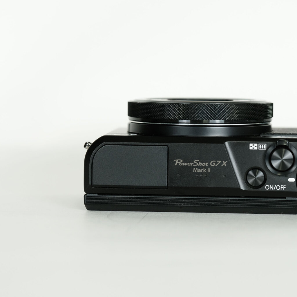 Canon PowerShot G7X Mark II