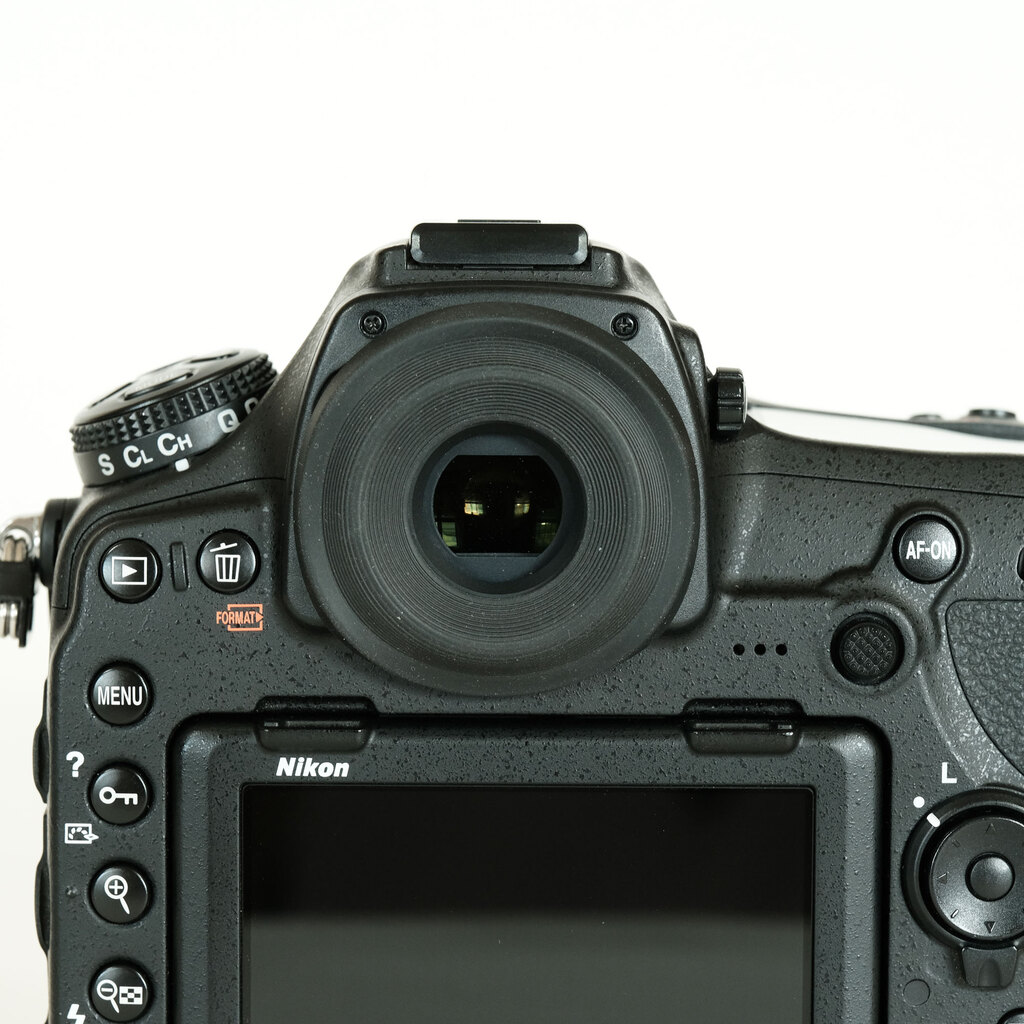 Nikon D850