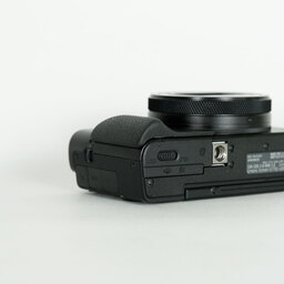 SONY Cyber-shot DSC-RX100M7