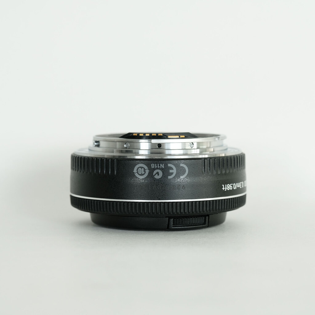 Canon EF40mm F2.8 STM