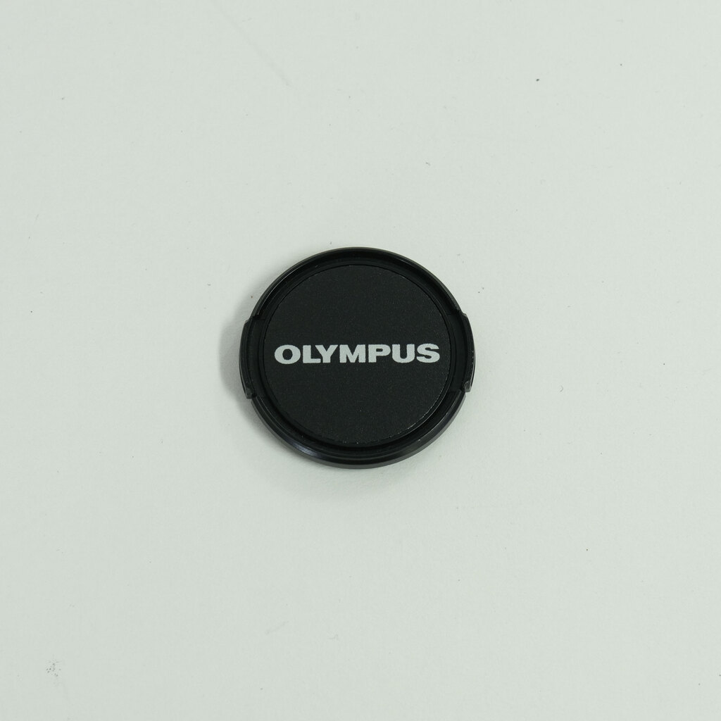 OLYMPUS M.ZUIKO DIGITAL 14-42mm F3.5-5.6 II シルバー