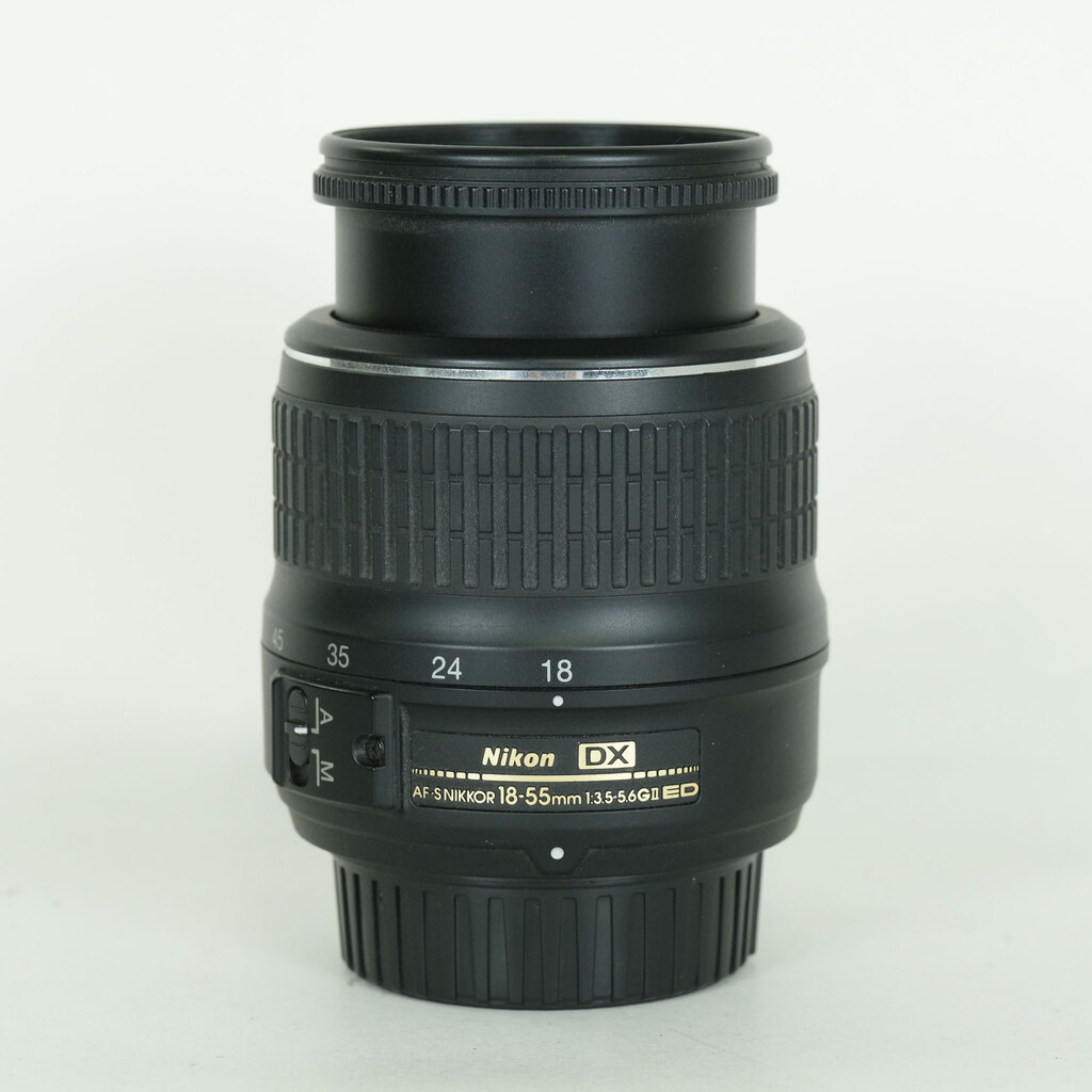 Nikon AF-S DX Zoom-Nikkor 18-55mm F3.5-5.6G ED II ブラック Nikon AF-S DX Zoom-Nikkor 18-55mm F3.5-5.6G ED II ブラック