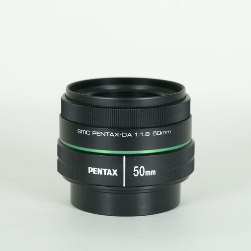 PENTAX smc PENTAX-DA 50mmF1.8を徹底解説。作例からレビューまで