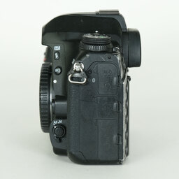 Nikon D780