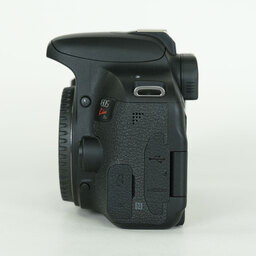 Canon EOS Kiss X9i