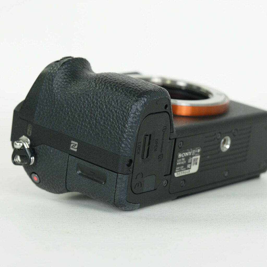 SONY α7 II（ILCE-7M2）