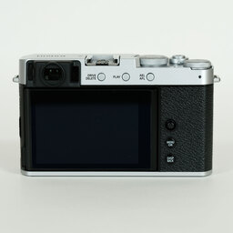 FUJIFILM X-E4