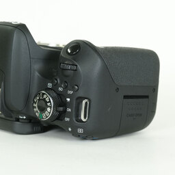 Canon EOS Kiss X9i