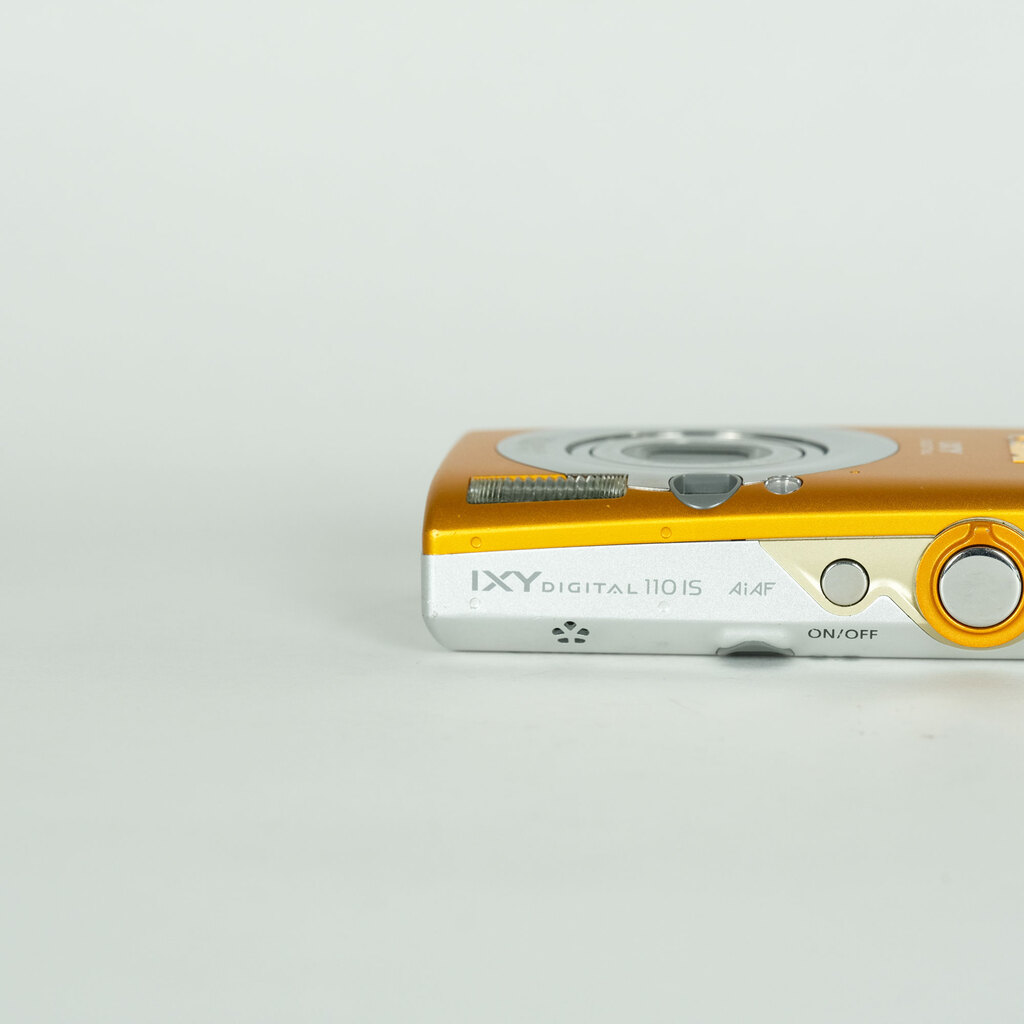 Canon IXY DIGITAL 110IS オレンジ