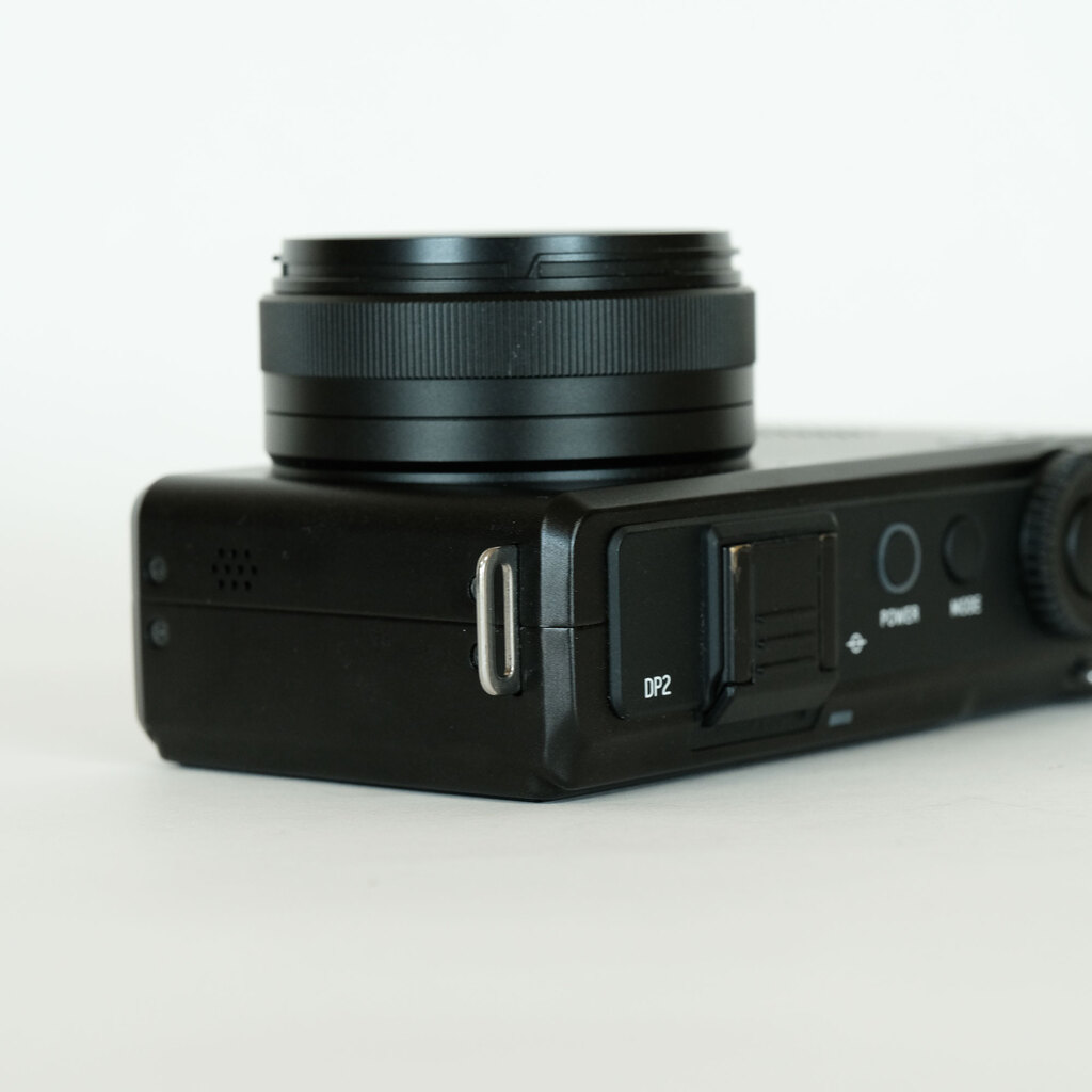 【最終値下げ】美品！sigma　dp2 Merrill Sigma DP Series DP2 Merrill 46.0MP Digital Camera - Black for sale