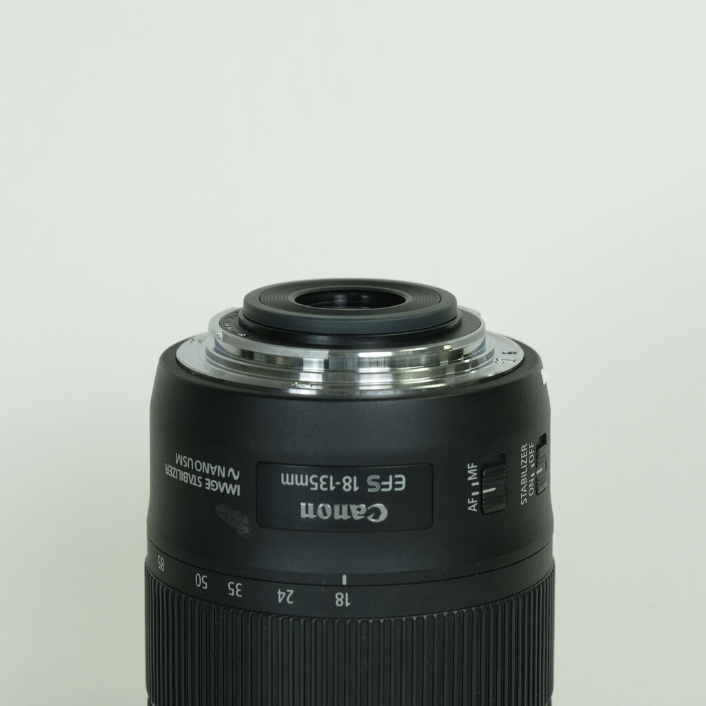 Canon EF-S18-135mm F3.5-5.6 IS USM