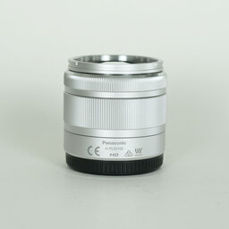 Panasonic LUMIX G VARIO 35-100mm / F4.0-5.6 ASPH. / MEGA O.I.S.