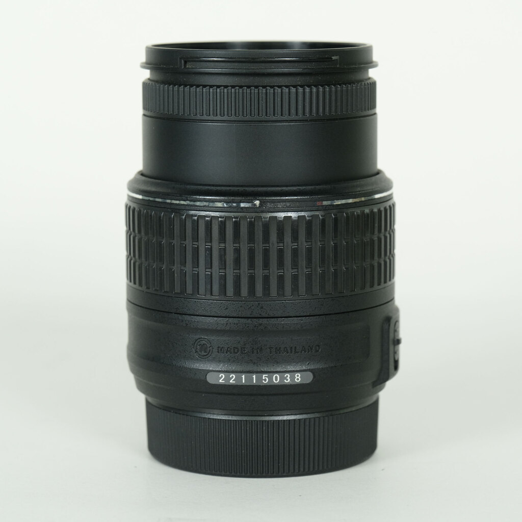 Nikon AF-S DX NIKKOR 18-55mm f3.5-5.6G VR II