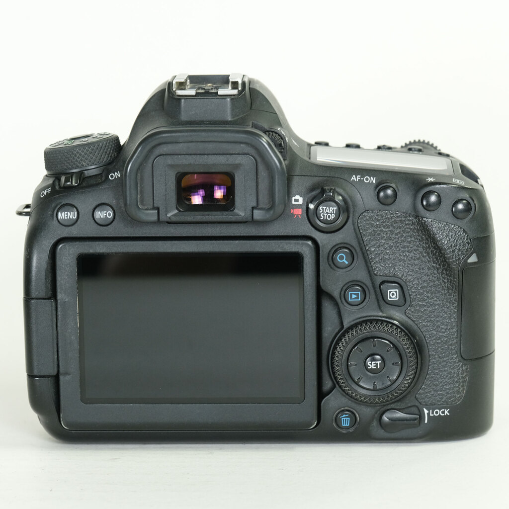 Canon EOS 6D Mark II