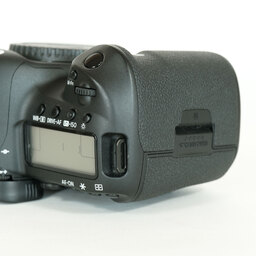 Canon EOS 5D Mark IV