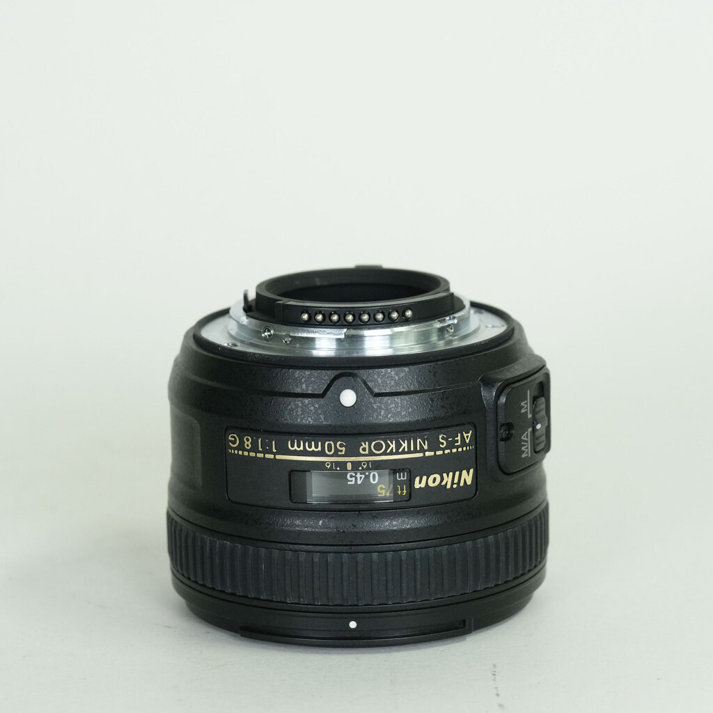 Nikon AF-S NIKKOR 50mm f/1.8G Nikon AF-S NIKKOR 50mm f/1.8G