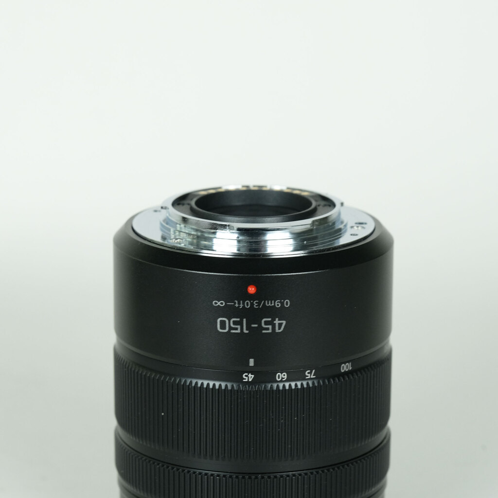 Panasonic LUMIX G VARIO 45-150mm / F4.0-5.6 ASPH. / MEGA O.I.S.の
