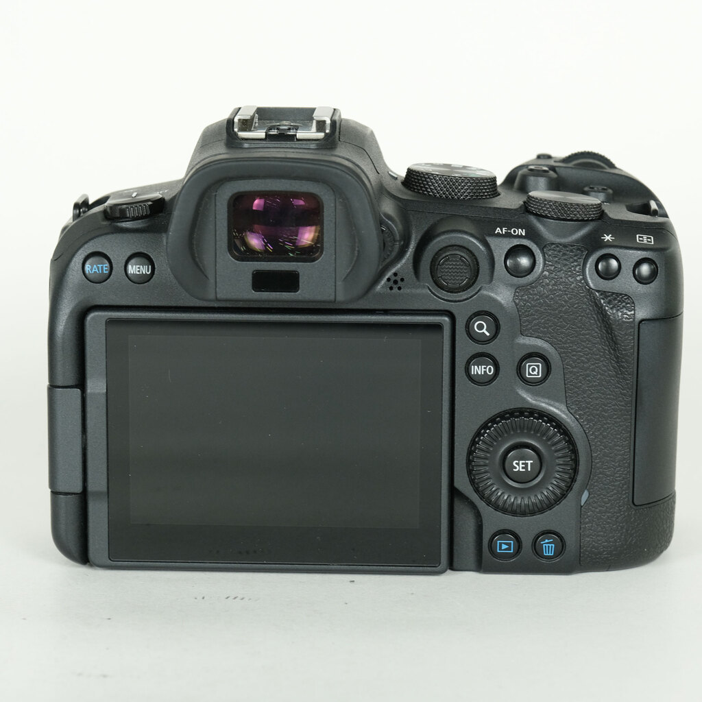 Canon EOS R6