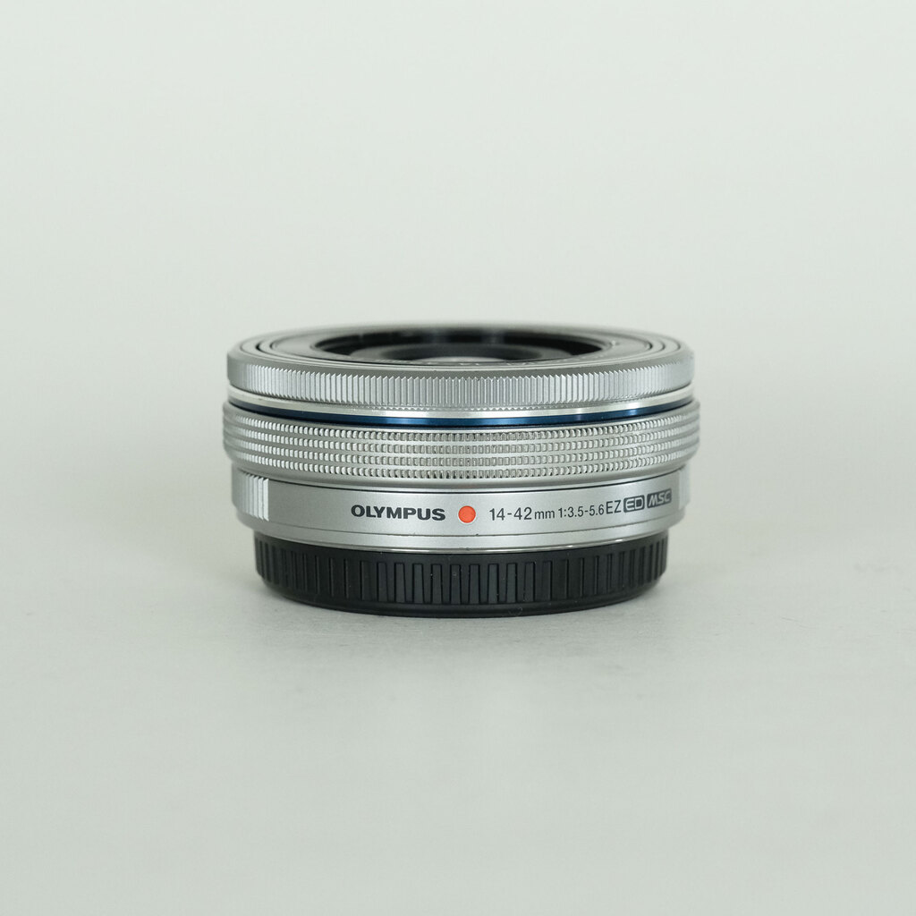OLYMPUS M.ZUIKO DIGITAL ED 14-42mm F3.5-5.6 EZ シルバー