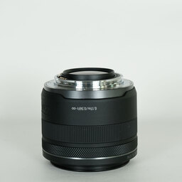 Canon RF35mm F1.8 MACRO IS STM