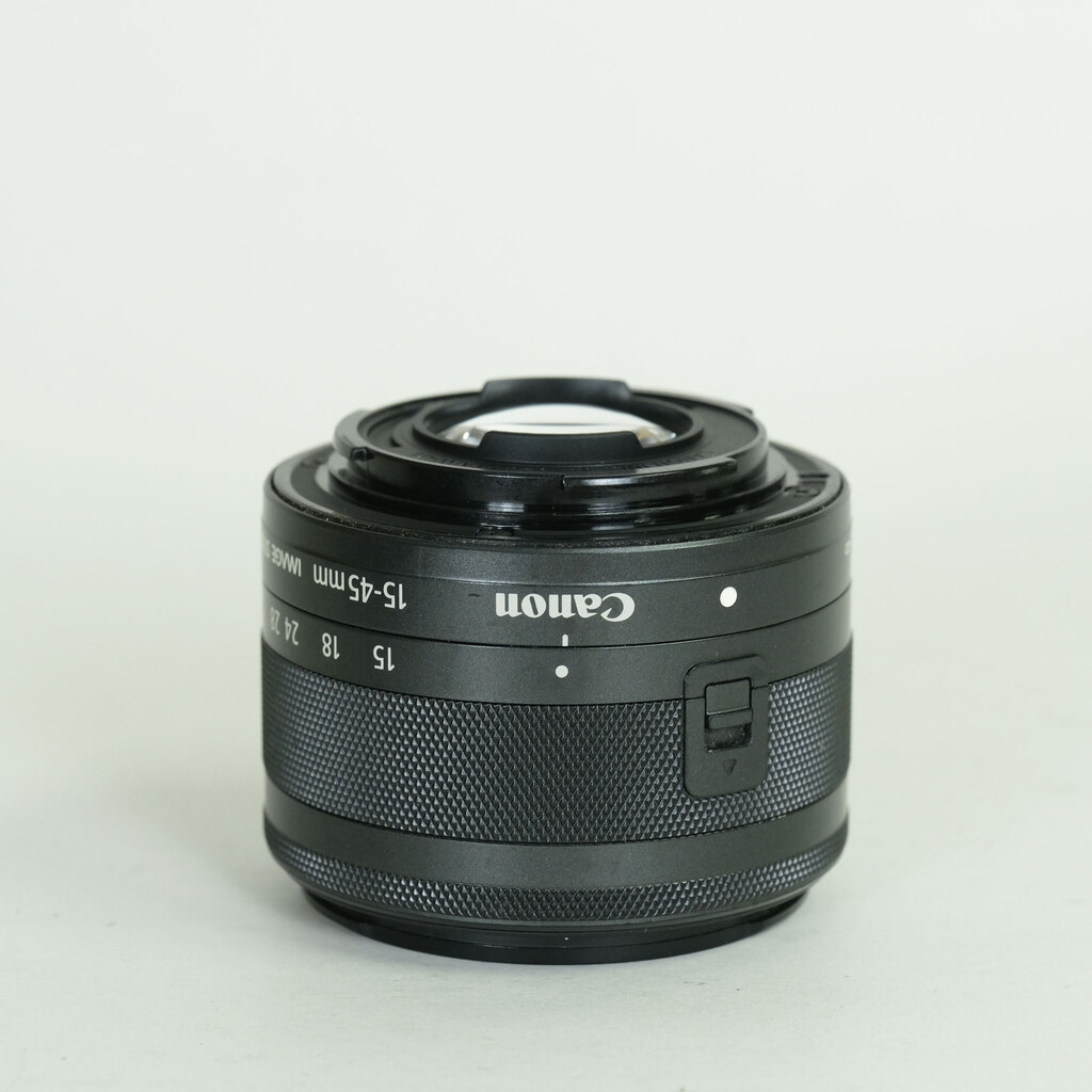 Canon EF-M15-45mm F3.5-6.3 IS STM