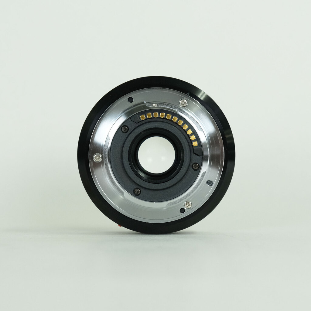 Panasonic LUMIX G 20mm F1.7 II ASPH. Panasonic LUMIX G 20mm F1.7 II ASPH.