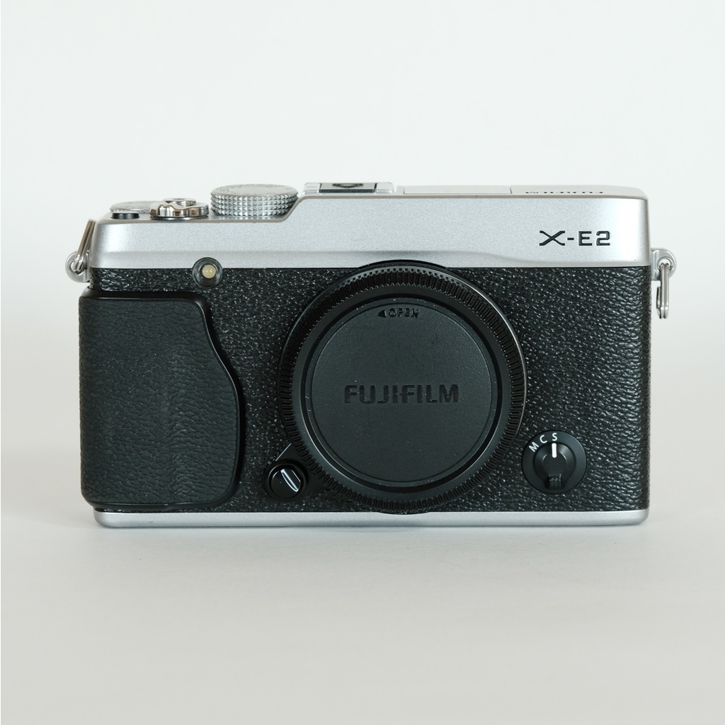 FUJIFILM X-E2
