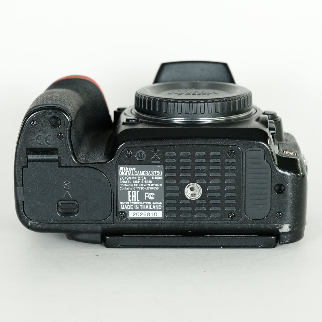 Nikon D750 ジャンク NikonD750(ジャンク品)(三野様専用) 2025年最新】Yahoo!オークション