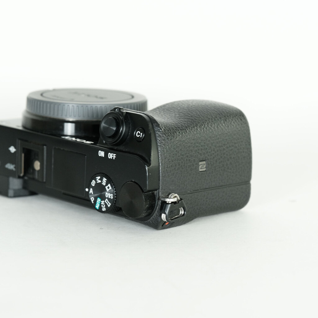 SONY α6100（ILCE-6100）