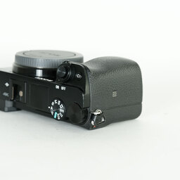 SONY α6100（ILCE-6100）