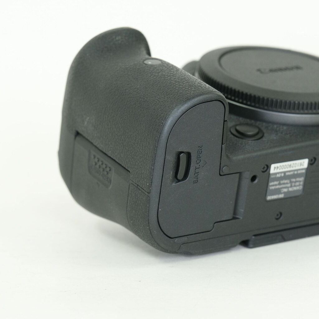 Canon EOS R6