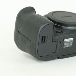 Canon EOS R6