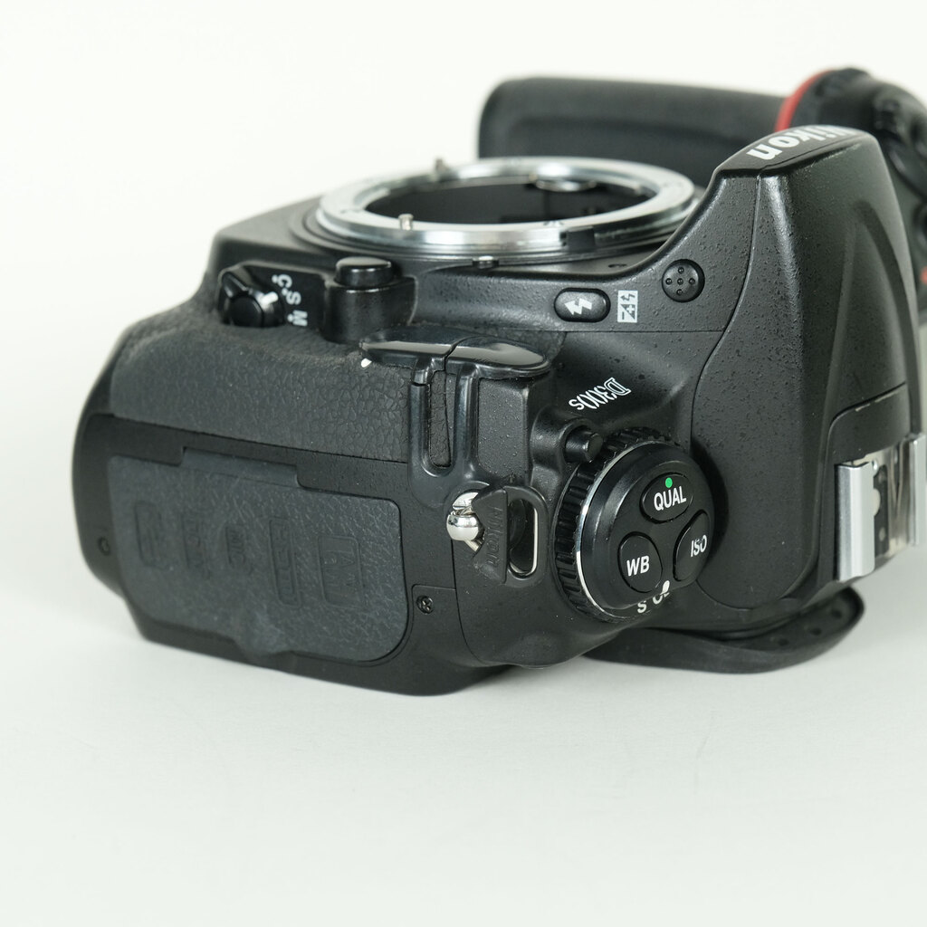 Nikon D300s ボディ Nikon D300S ボディの出品 | ONE SCENE（ワンシーン）