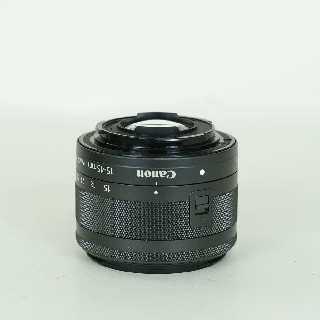 Canon EF-M15-45mm F3.5-6.3 IS STM