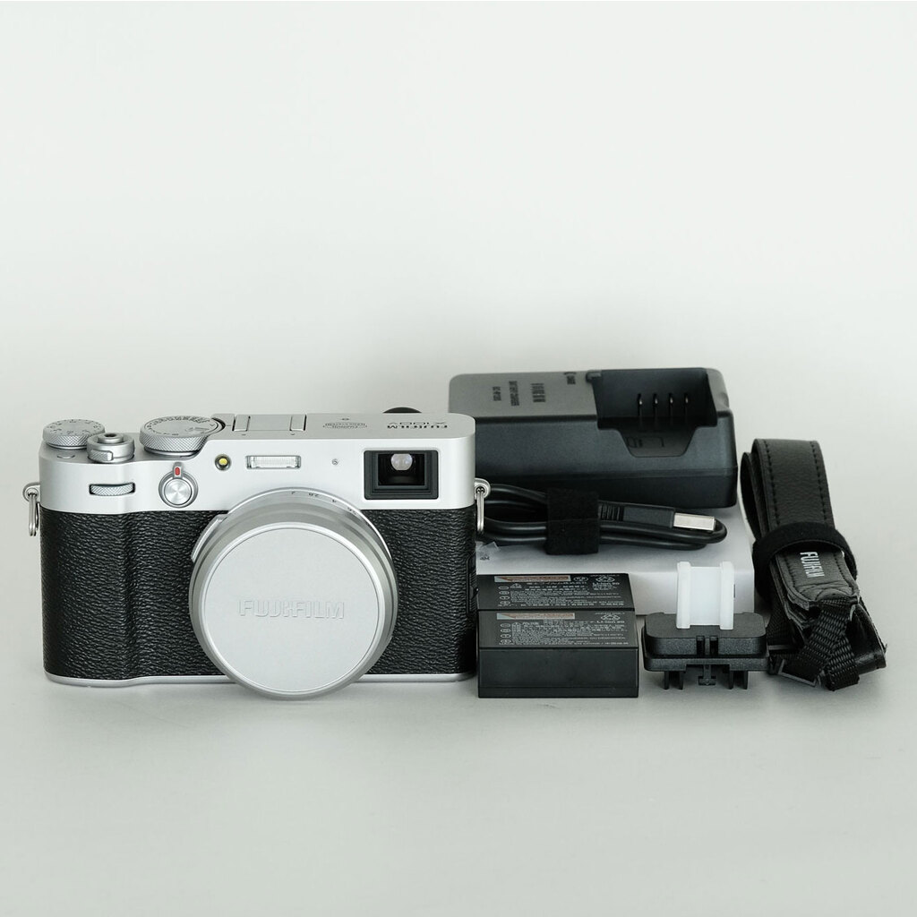 FUJIFILM X100V シルバー