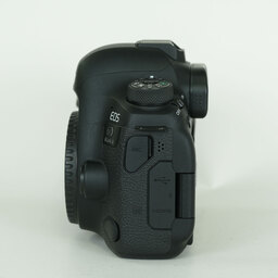 Canon EOS 6D Mark II Canon EOS 6D Mark II