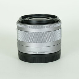 Canon EF-M15-45mm F3.5-6.3 IS STM