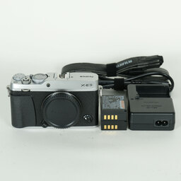 FUJIFILM X-E3