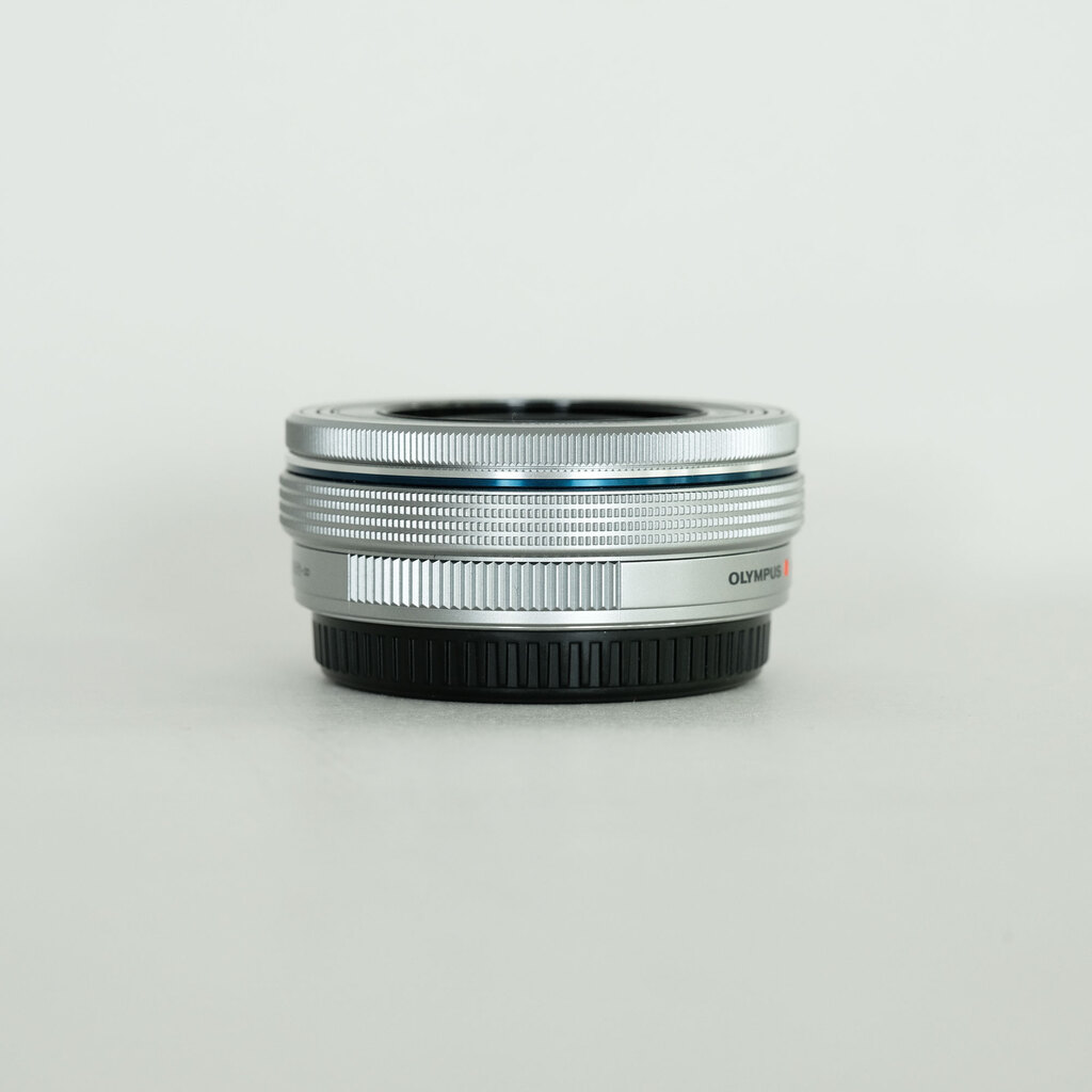 OLYMPUS M.ZUIKO DIGITAL ED 14-42mm F3.5-5.6 EZ シルバー