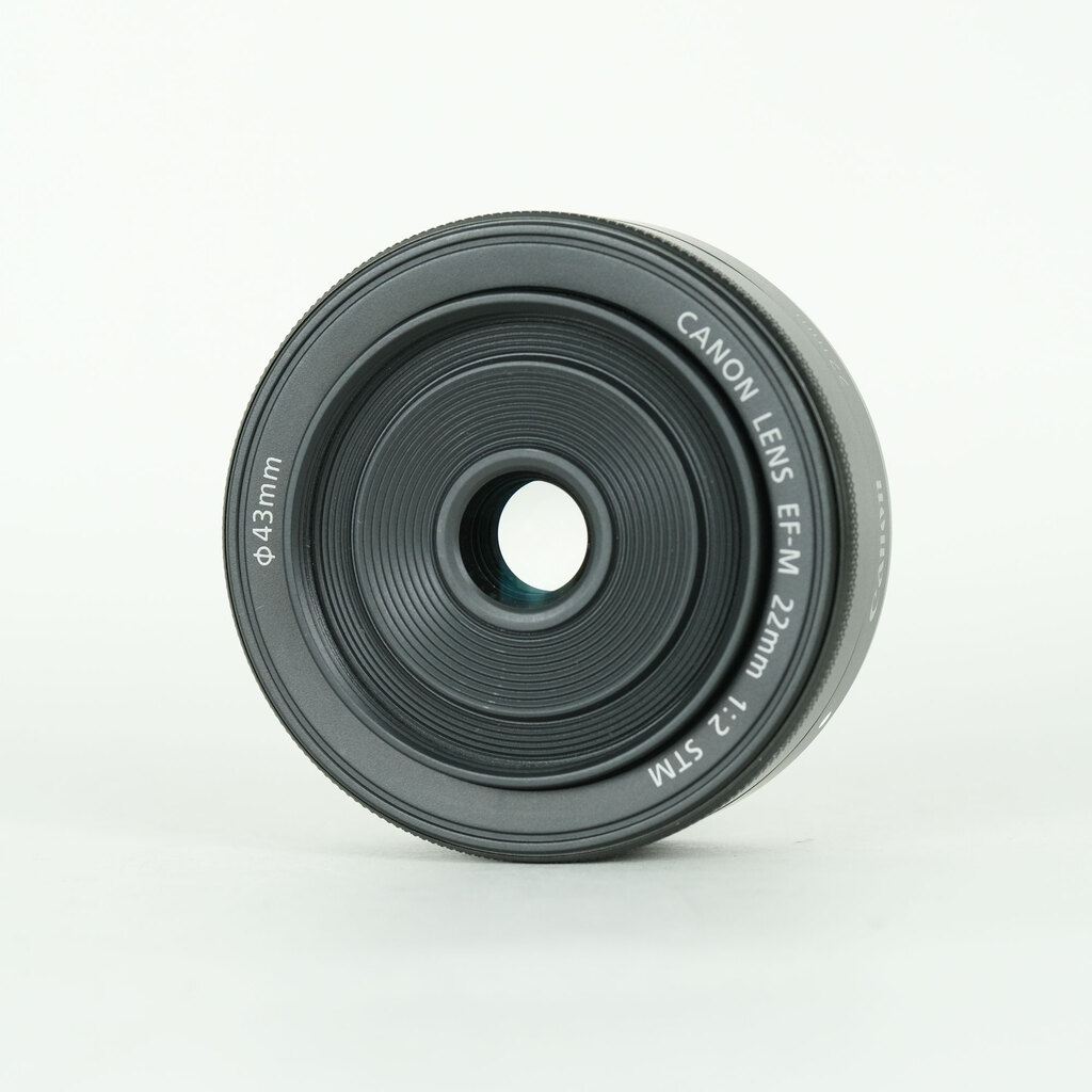 Canon EF-M22mm F2 STM 単焦点レンズ ジャンク扱い Canon EF-M22mm F2 STMの出品 | ONE SCENE（ワンシーン）